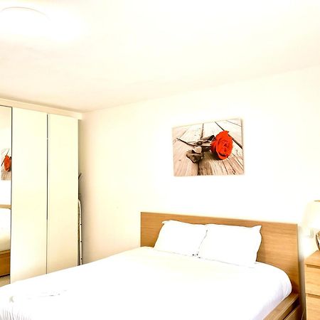 Large Room In Schuttrange Free Parking 10Mins To Airport Excellent Customer Services Zewnętrze zdjęcie